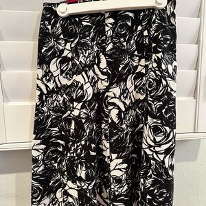Anthropologie - RUTH, Black White Rose Floral A-Line Skirt, Size 2